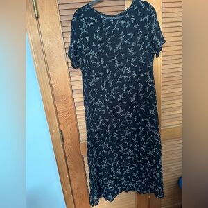 Style & Co leaf vine print Dress in black Size 16